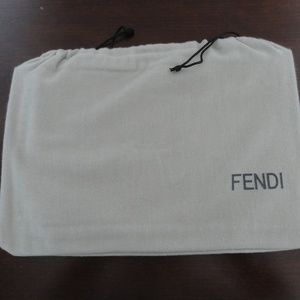 FENDI clutch/yellow/new/dust bag included